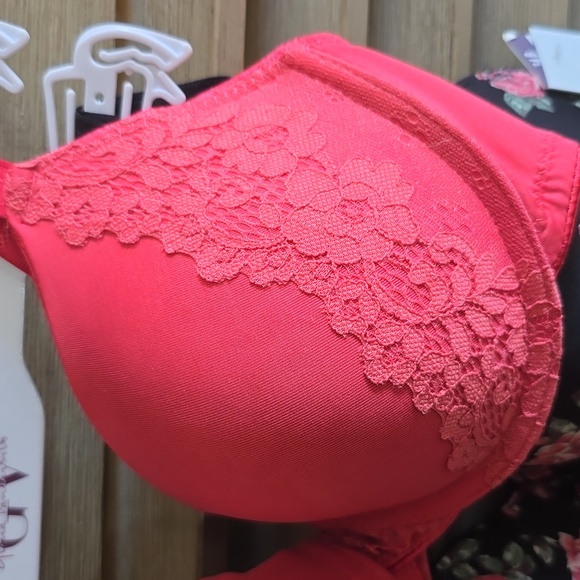 GLORIA VANDERBILT BRAS - Picture 2 of 11